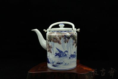 青花釉里红茶壶